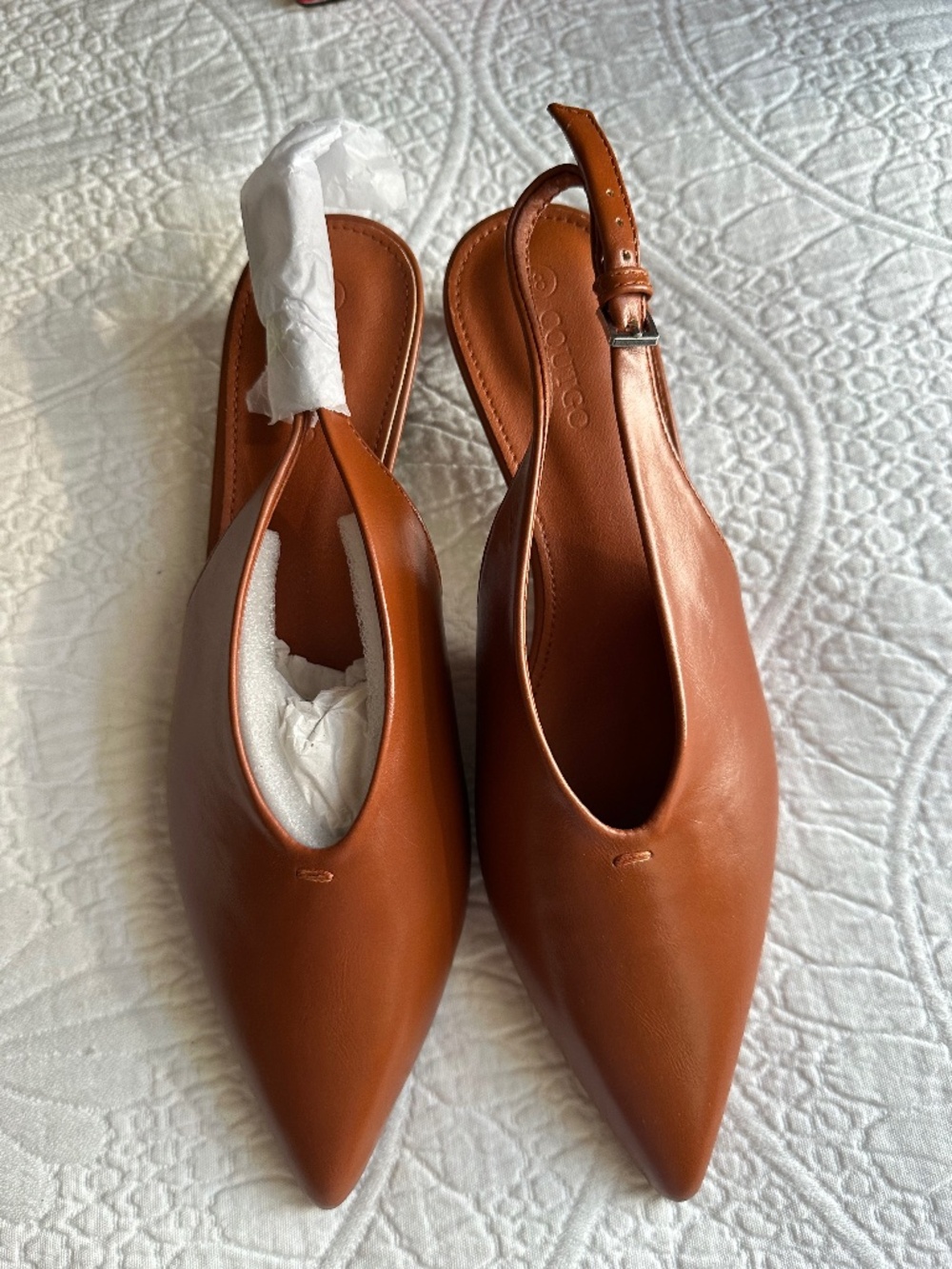 Coutgo, new,  kitten heels